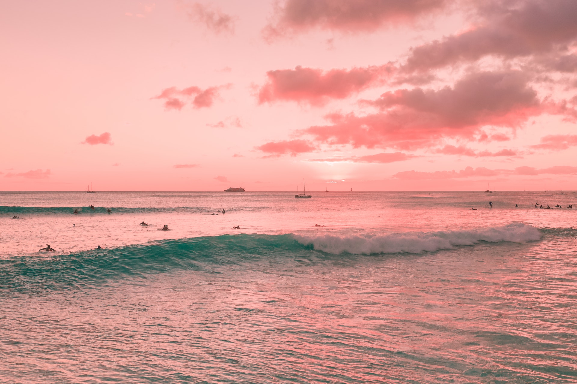 Hình Nền Sóng Biển Dưới ánh Trăng Hồng Xanh | Minh họa PSD Tải xuống miễn  phí - Pikbest