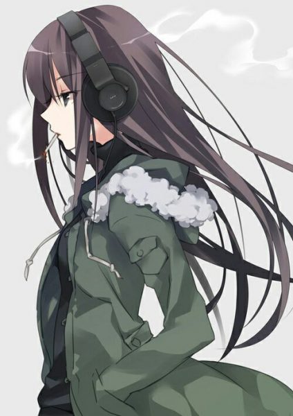 người phụ nữ anime lạnh lùng đeo tai nghe màu đen
