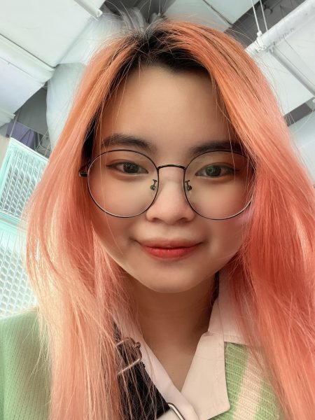 Ảnh Kamui đeo kính xinh đẹp