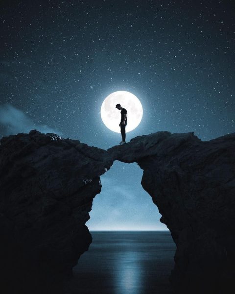 avatar thất tình chàng trai dưới bóng trăng