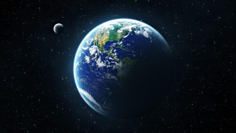 Hình nền trái đất và mặt trăng khuyết