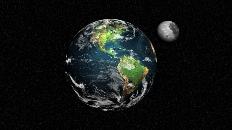 Hình nền trái đất và mặt trăng nhỏ