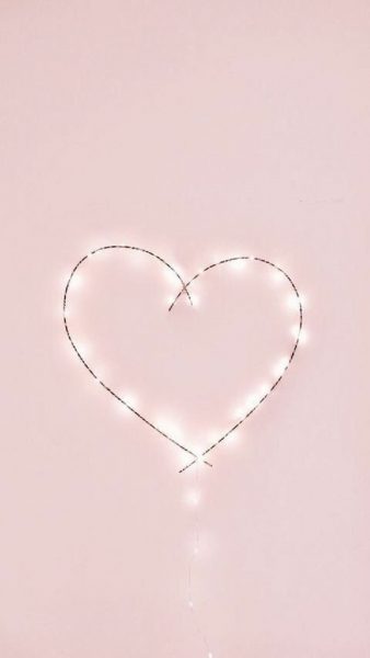 Trái tim màu hồng kim tuyến là biểu tượng cho tình yêu và sự lãng mạn. Hình nền trái tim màu hồng kim tuyến sẽ giúp bạn tạo nên một không gian lãng mạn trên điện thoại của mình. Bạn có thể dùng hình nền này để thể hiện tình cảm của mình với người yêu hoặc đơn giản chỉ để thưởng thức.