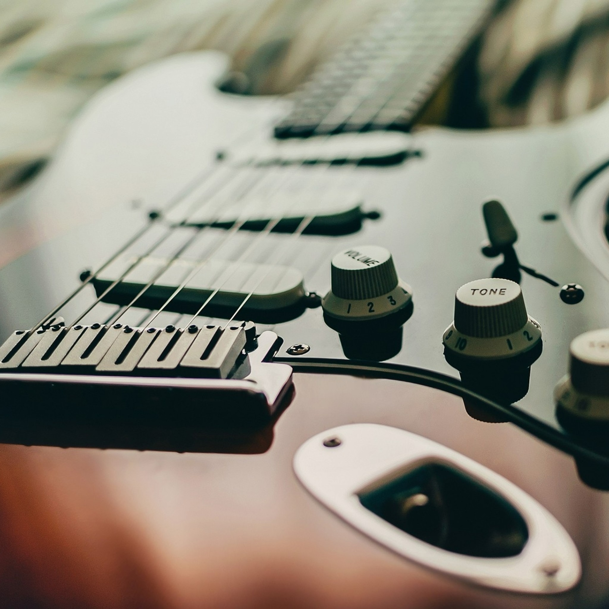 Sắm đàn Guitar giá rẻ cuối năm 2019  Ngại gì không thử