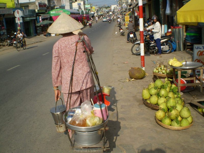 ảnh mẹ già ảnh người mẹ già bán hàng rong