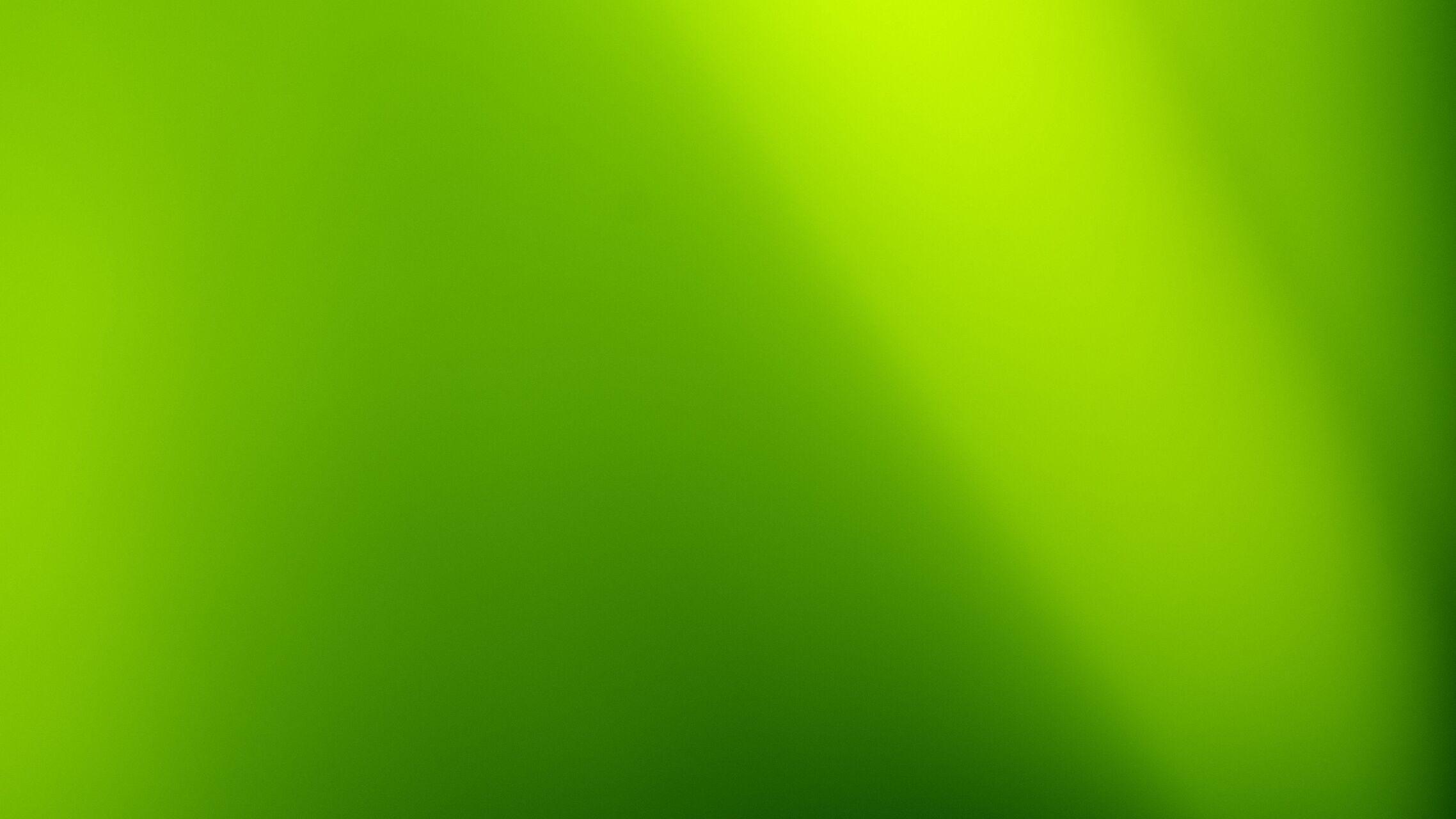 Nền xanh lá cây: Từng mét vuông đất được xanh biếc bao phủ, hình thành không gian sống sạch và trong lành. Những cây xanh mơn mởn vươn lên trời cao, trở thành biểu tượng của sự sống và sự đổi mới. Hình ảnh nền xanh lá cây sẽ mang đến cho bạn những giây phút thư giãn đầy thú vị.