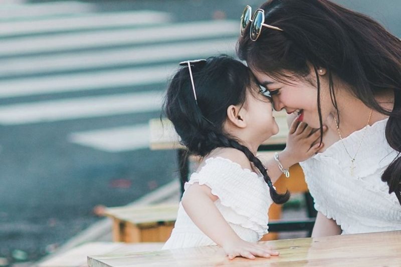Hình ảnh mẹ và con gái đẹp nhất