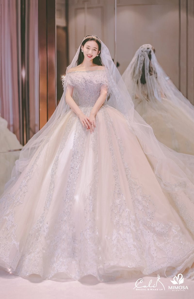  Follow Pinterest Khểnh Hana 3  Vestidos de novia Vestidos de novia  estilo princesa Vestidos de novia tumblr