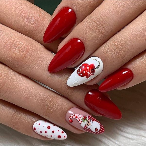 Hình mẫu nail màu đỏ phối họa tiết noel