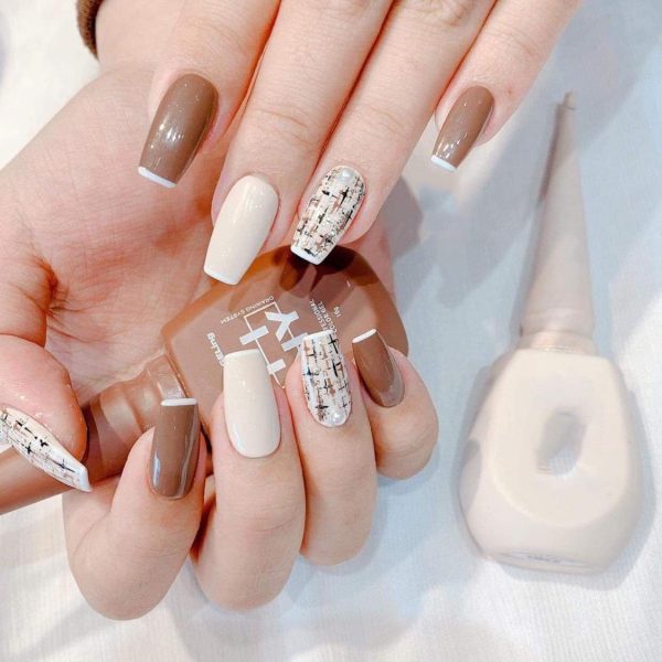 Hình mẫu nail màu trắng kiểu hàn quốc