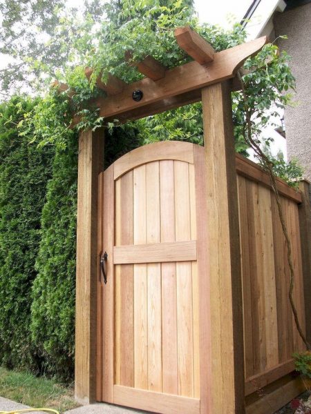 kiểu cổng đẹp bằng gỗ