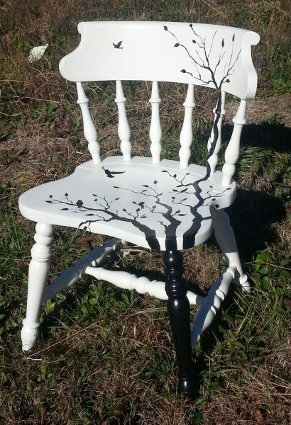 kiểu ghế gỗ sơn trắng