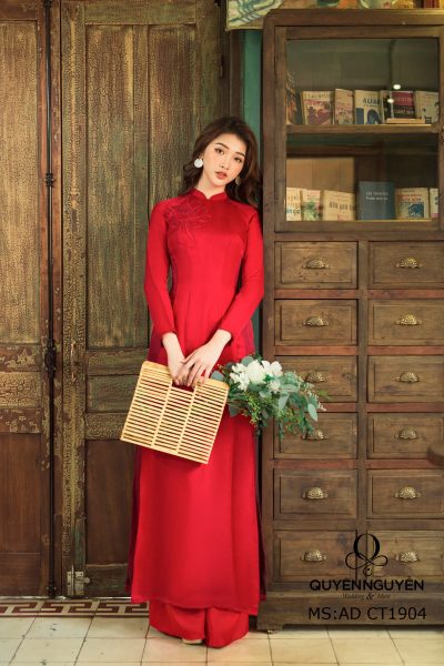 Mẫu áo dài cưới đơn giản