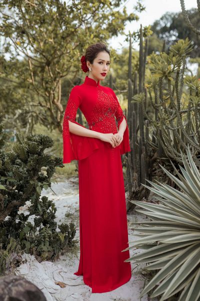 Mẫu áo dài cưới màu đỏ
