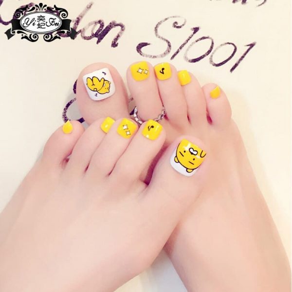 Mẫu nail chân đẹp chú gấu