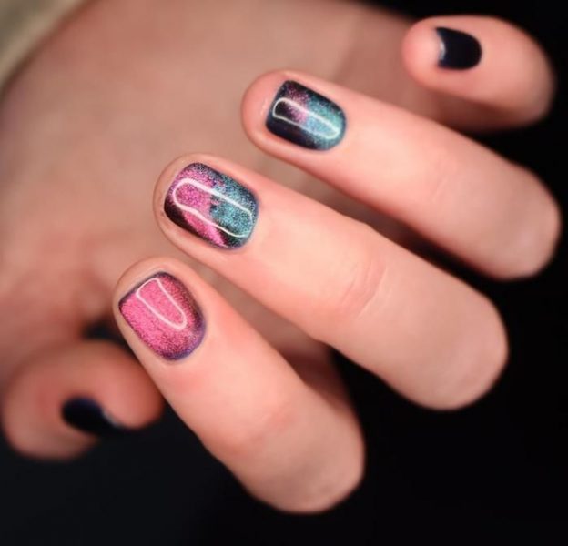 Mẫu nail Hàn Quốc ánh nhũ cầu vồng