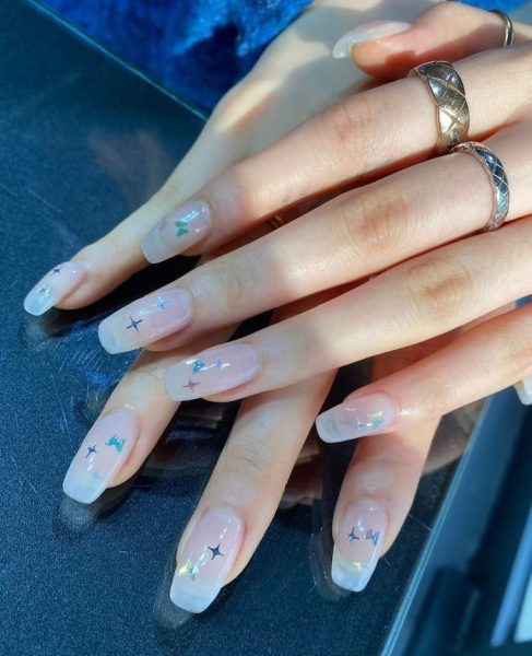 Mẫu nail Hàn Quốc có họa tiết lấp lánh