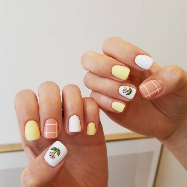 mẫu nail Hàn Quốc đơn giản