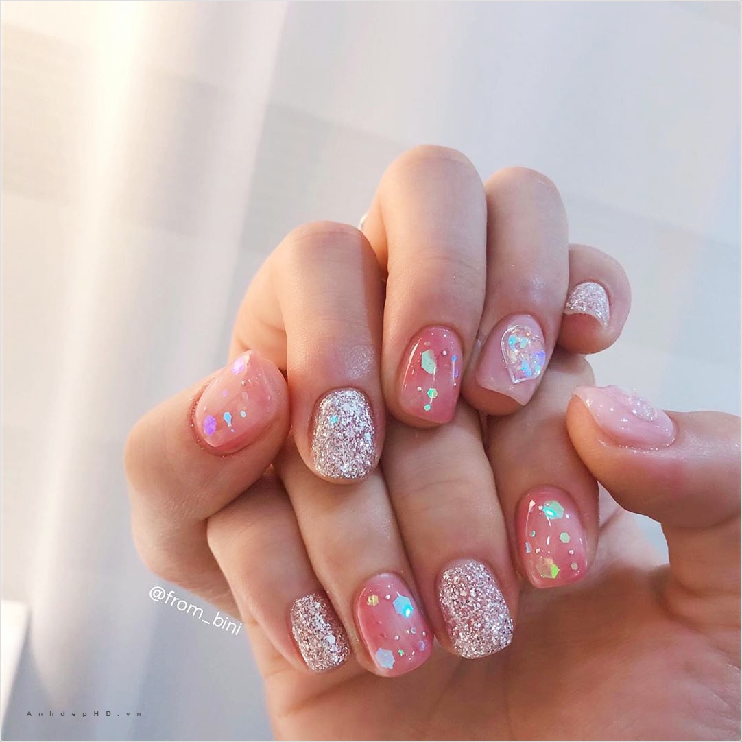 Những mẫu nail màu hồng thạch dễ thương cho bạn gái  ALONGWALKER