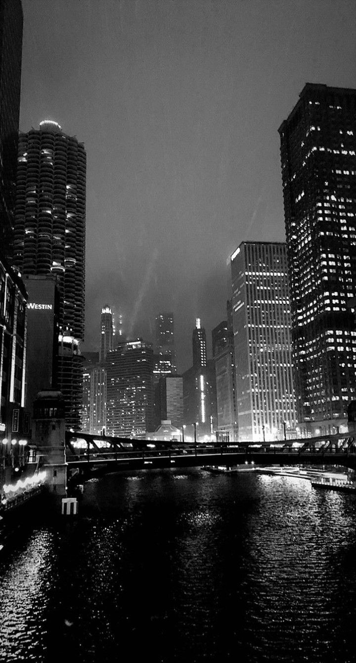 Những bức hình thành phố đen trắng về ban đêm thật sự khiến người ta phải trầm trồ khen ngợi. Chúng tôi tự hào giới thiệu đến bạn những tác phẩm nghệ thuật đẹp nhất của thành phố đêm. Hãy cùng ngắm nhìn và cảm nhận sự đẹp tuyệt vời của những hình ảnh này.