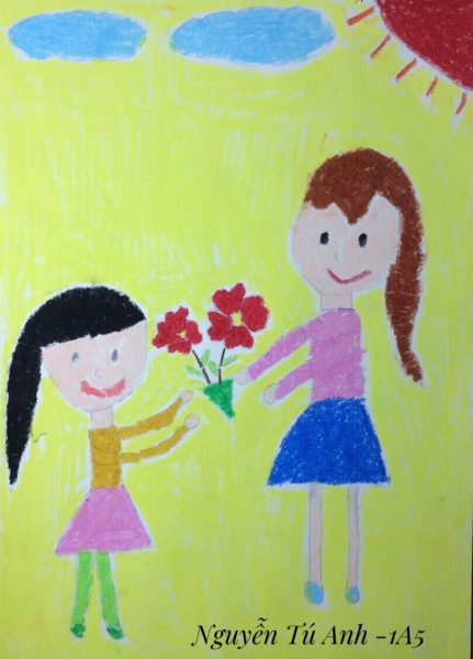 tranh vẽ 20-10 tặng hoa cho mẹ của học sinh lớp 1