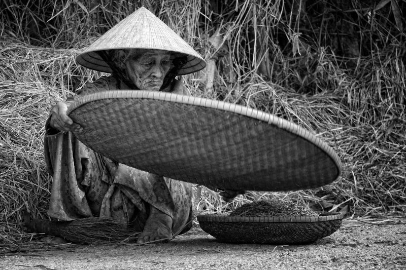 Hình Vu Lan Báo Hiếu mẹ vất vả