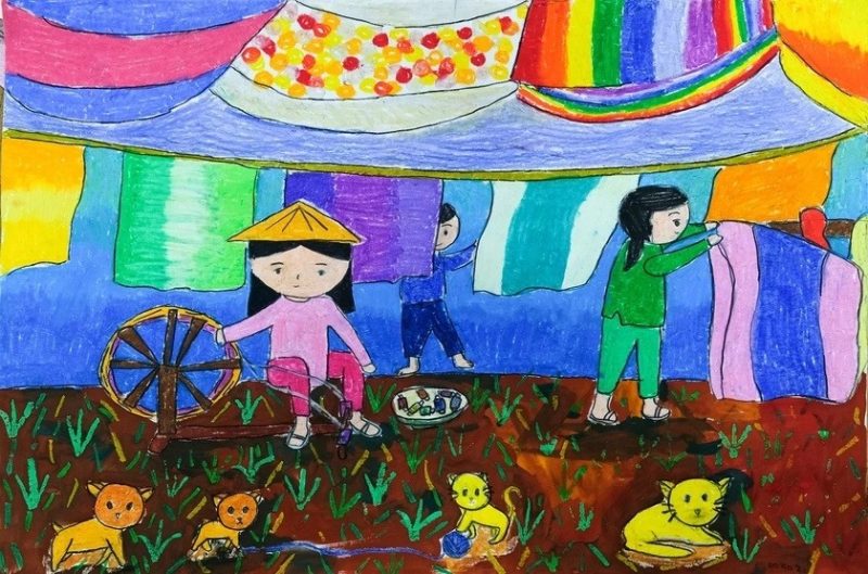 Vẽ tranh tự hào là công dân Việt Nam, giữ gìn truyền thống làng nghề